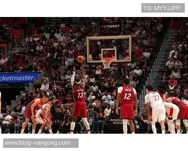 马威称赞阿德巴约三分表现出色并反思防守调整时机问题