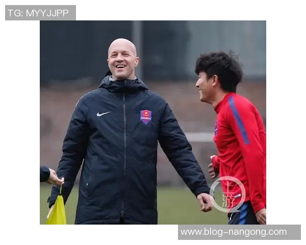 阿贾克斯宣布小克鲁伊夫回归任技术总监并有望成为法定董事